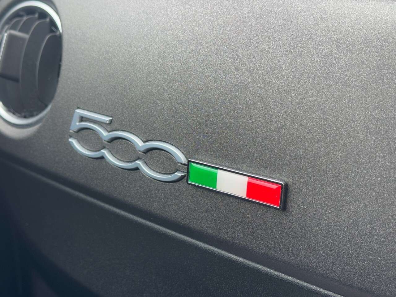 2017 ABARTH 595 2017 ABARTH 595