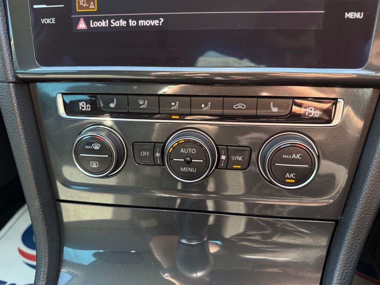 2019 VOLKSWAGEN GOLF 2019 VOLKSWAGEN GOLF