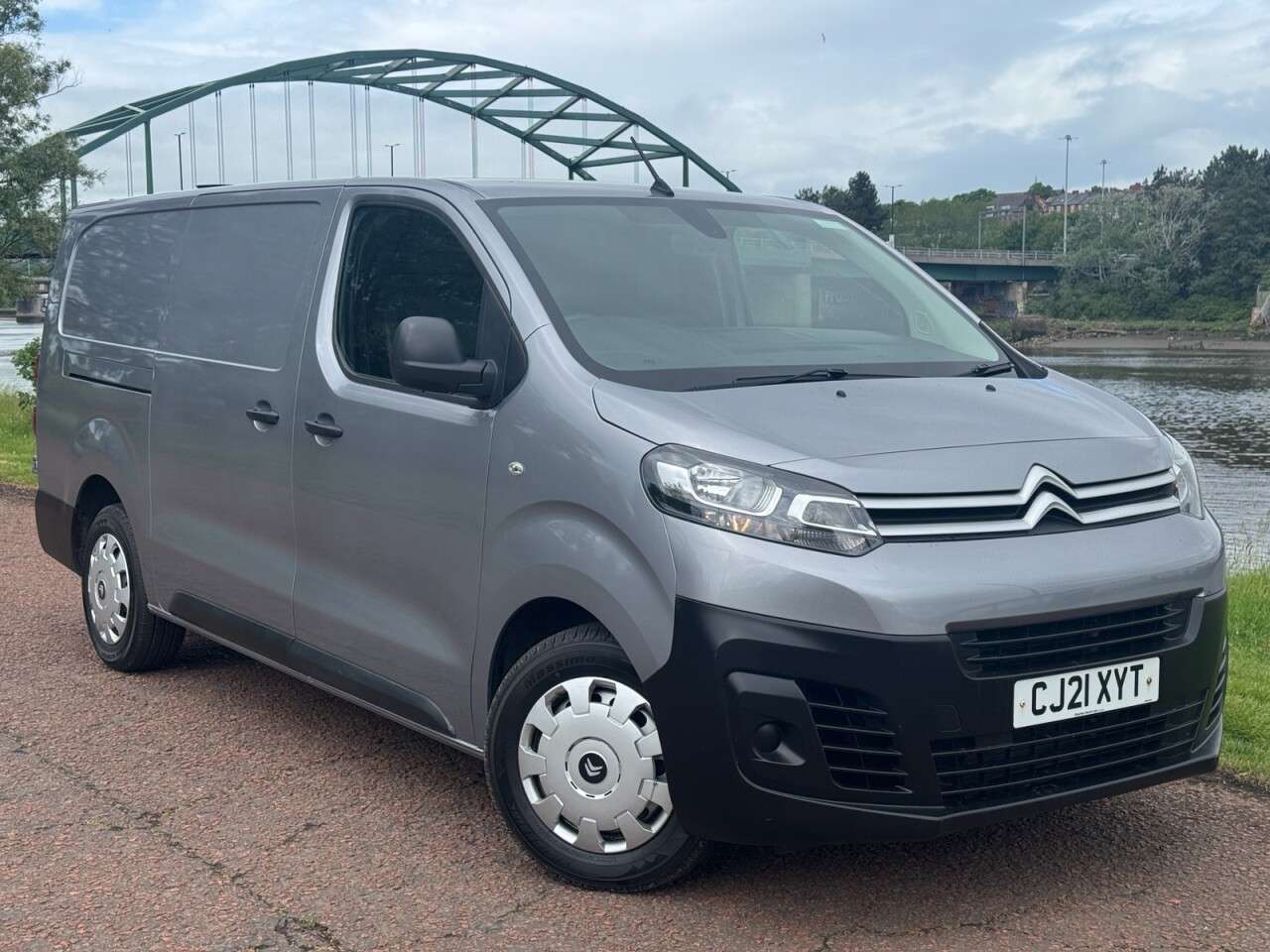 A 2021 CITROEN DISPATCH 1.5 BlueHDi 1200 Enterprise XL Panel Van 6dr Diesel Manual FWD 3 Euro 6 (s/ A 2021 CITROEN DISPATCH 1.5 BlueHDi 1200 Enterprise XL Panel Van 6dr Diesel Manual FWD 3 Euro 6 (s/