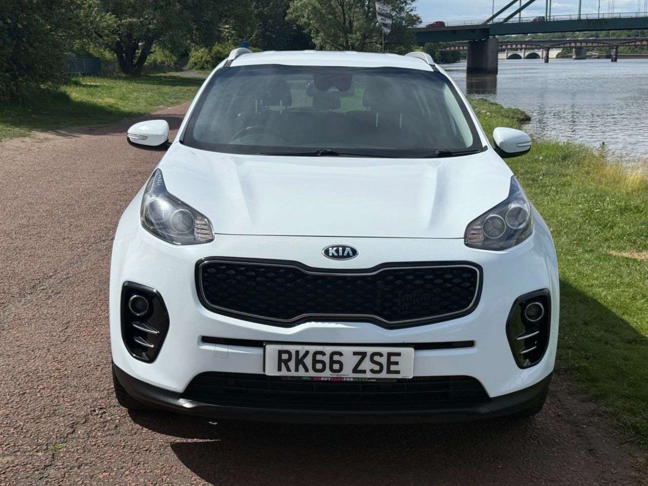 A 2016 KIA SPORTAGE 2.0 CRDi KX-3 SUV 5dr Diesel Auto AWD Euro 6 (134 bhp) **REVERSE CAMERA** A 2016 KIA SPORTAGE 2.0 CRDi KX-3 SUV 5dr Diesel Auto AWD Euro 6 (134 bhp) **REVERSE CAMERA**