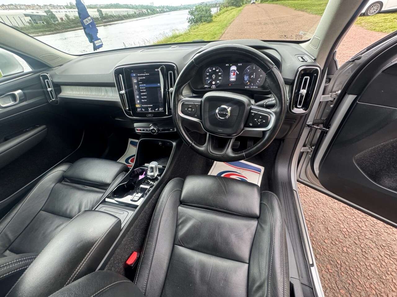 2018 VOLVO XC40 2018 VOLVO XC40