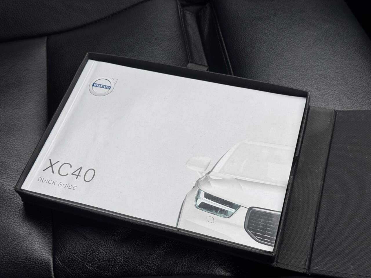 2018 VOLVO XC40 2018 VOLVO XC40