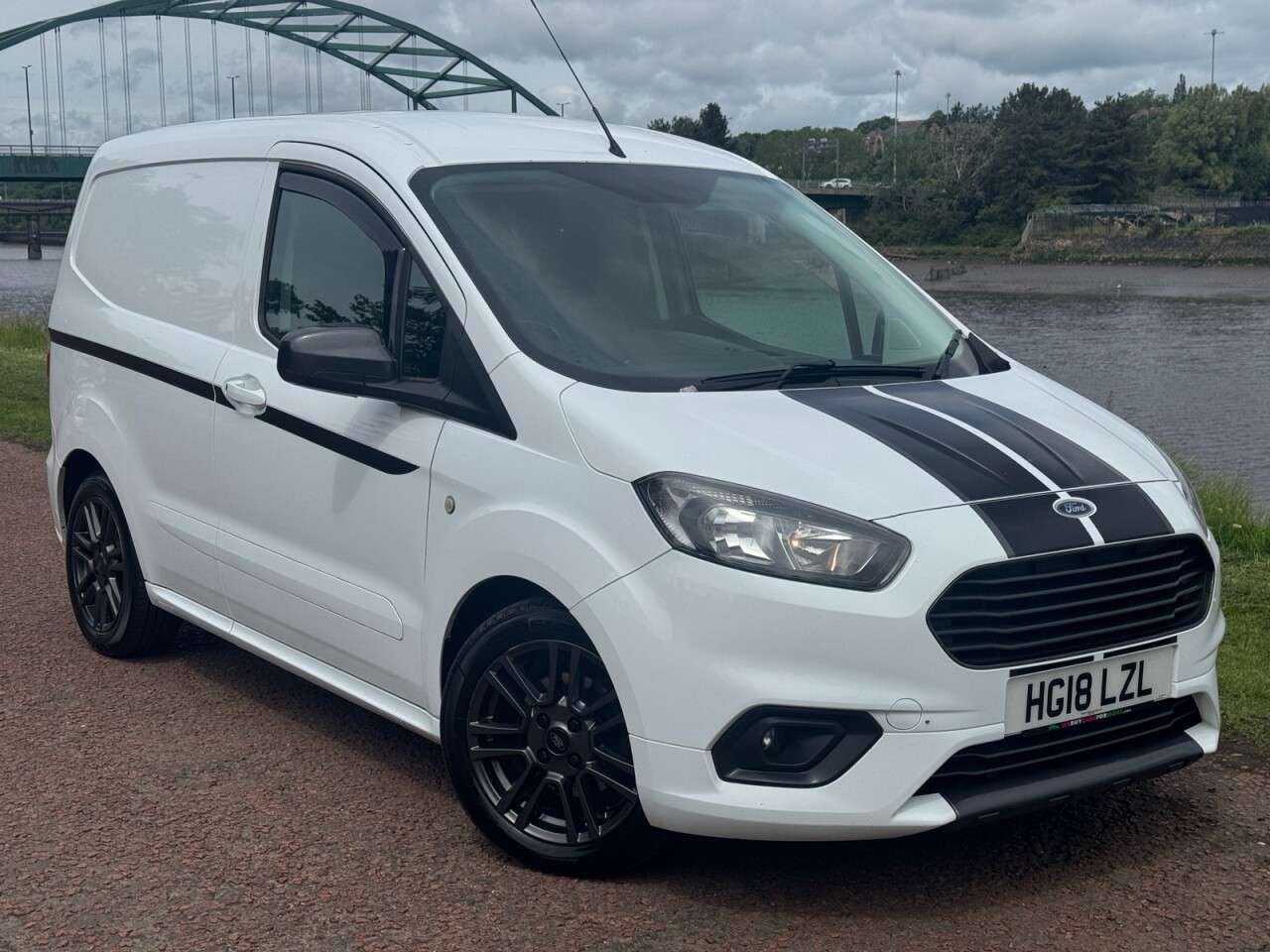 A 2018 FORD TRANSIT COURIER 1.5 TDCi Sport Panel Van 5dr Diesel Manual L1 Euro 6 (100 ps) ***6 SPEED GE A 2018 FORD TRANSIT COURIER 1.5 TDCi Sport Panel Van 5dr Diesel Manual L1 Euro 6 (100 ps) ***6 SPEED GE