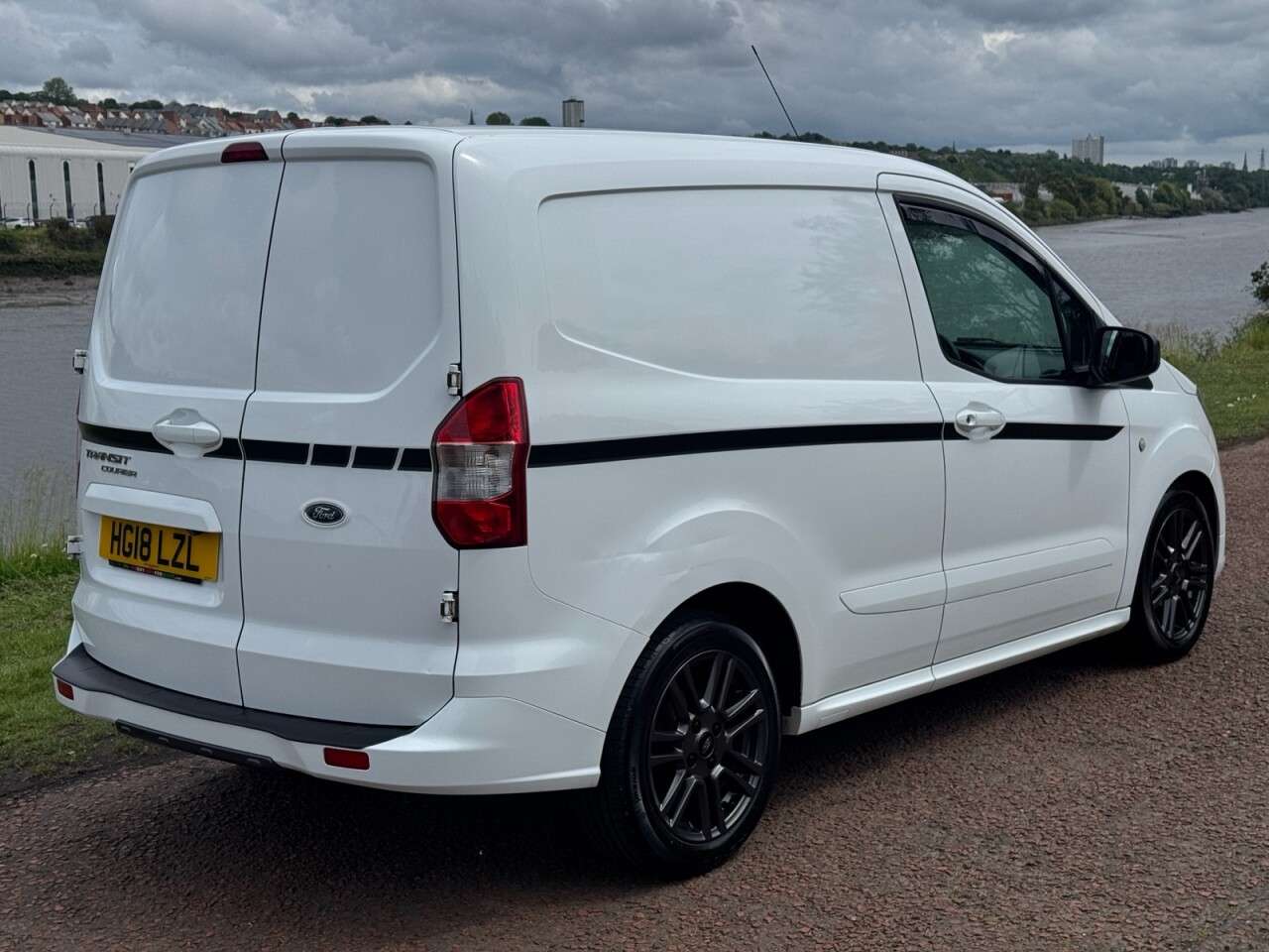 A 2018 FORD TRANSIT COURIER 1.5 TDCi Sport Panel Van 5dr Diesel Manual L1 Euro 6 (100 ps) ***6 SPEED GE A 2018 FORD TRANSIT COURIER 1.5 TDCi Sport Panel Van 5dr Diesel Manual L1 Euro 6 (100 ps) ***6 SPEED GE
