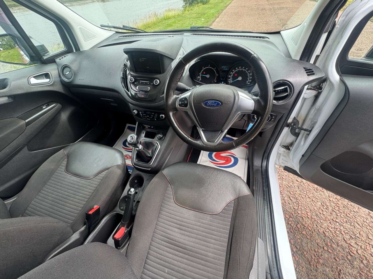 2018 FORD TRANSIT COURIER 2018 FORD TRANSIT COURIER