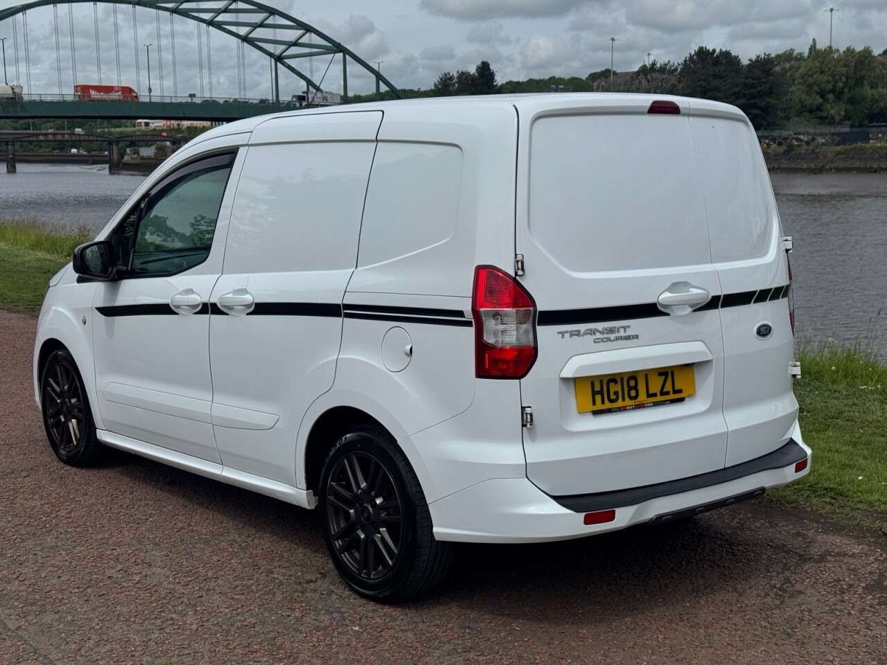 2018 FORD TRANSIT COURIER 2018 FORD TRANSIT COURIER