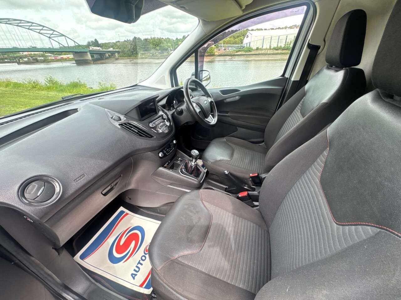 2018 FORD TRANSIT COURIER 2018 FORD TRANSIT COURIER