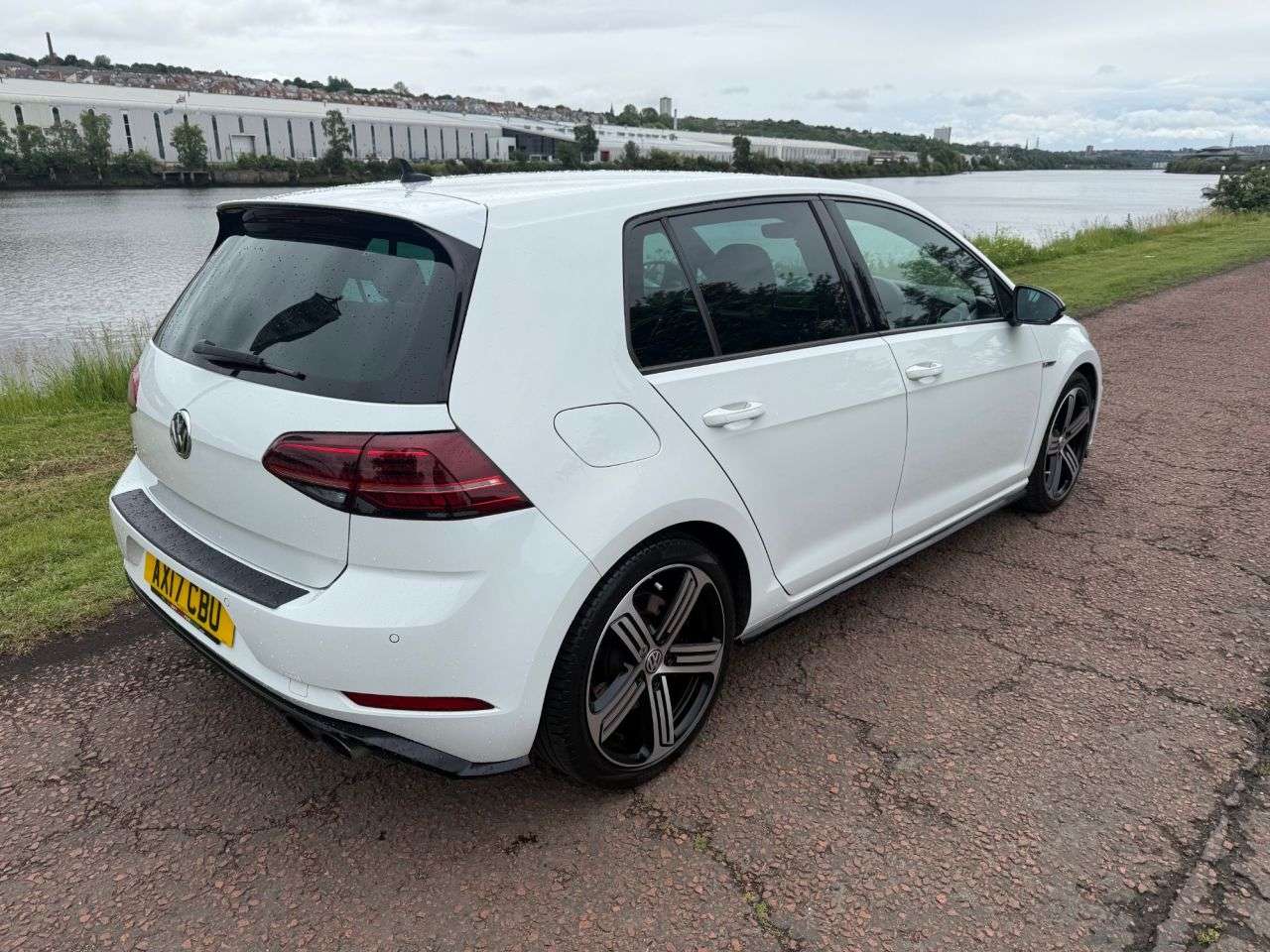 2017 VOLKSWAGEN GOLF 2017 VOLKSWAGEN GOLF