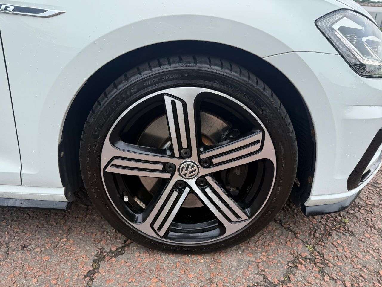 2017 VOLKSWAGEN GOLF 2017 VOLKSWAGEN GOLF