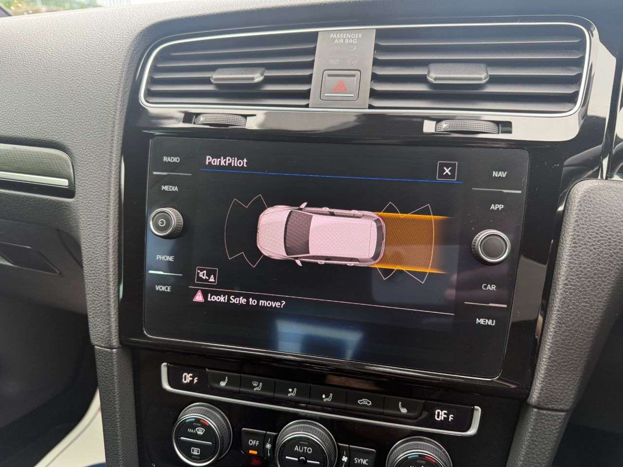 2017 VOLKSWAGEN GOLF 2017 VOLKSWAGEN GOLF