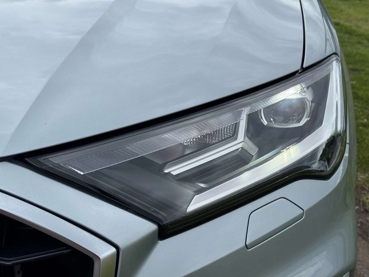 A 2023 AUDI SQ7 4.0 TFSI V8 SUV 5dr Petrol Tiptronic quattro Euro 6 (s/s) (507 ps) ONE OWNE A 2023 AUDI SQ7 4.0 TFSI V8 SUV 5dr Petrol Tiptronic quattro Euro 6 (s/s) (507 ps) ONE OWNE