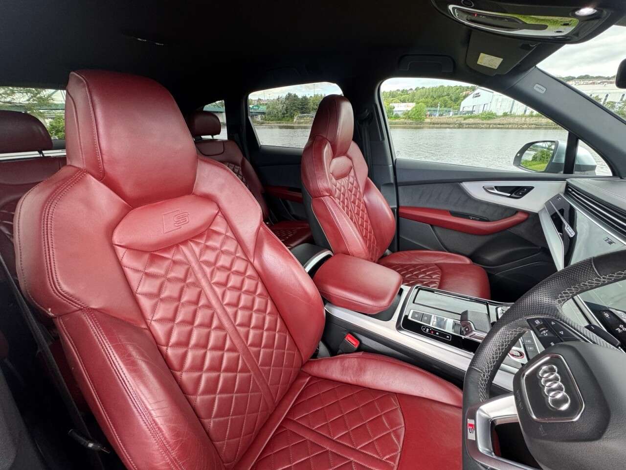 2023 AUDI SQ7 2023 AUDI SQ7