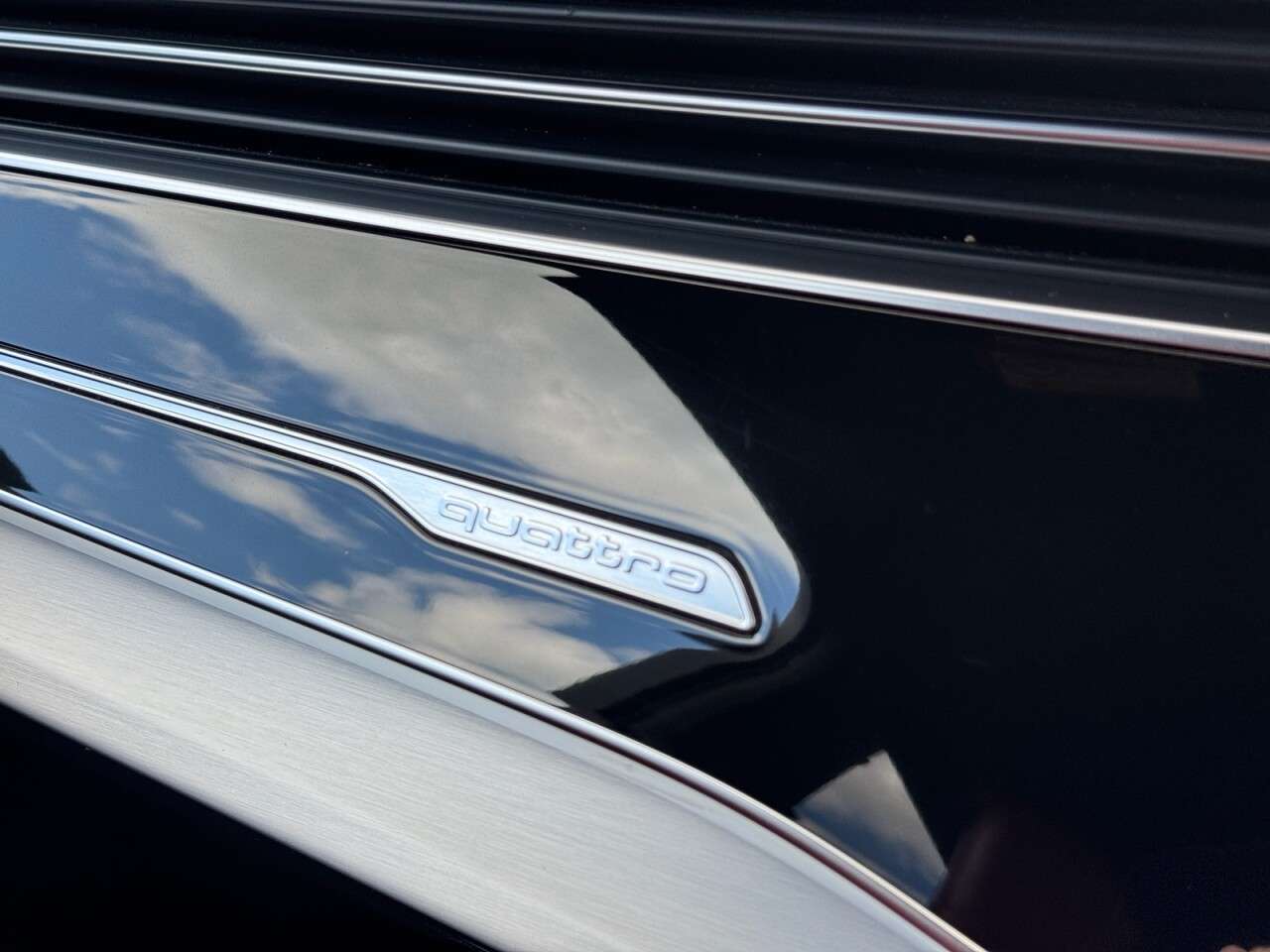 2023 AUDI SQ7 2023 AUDI SQ7