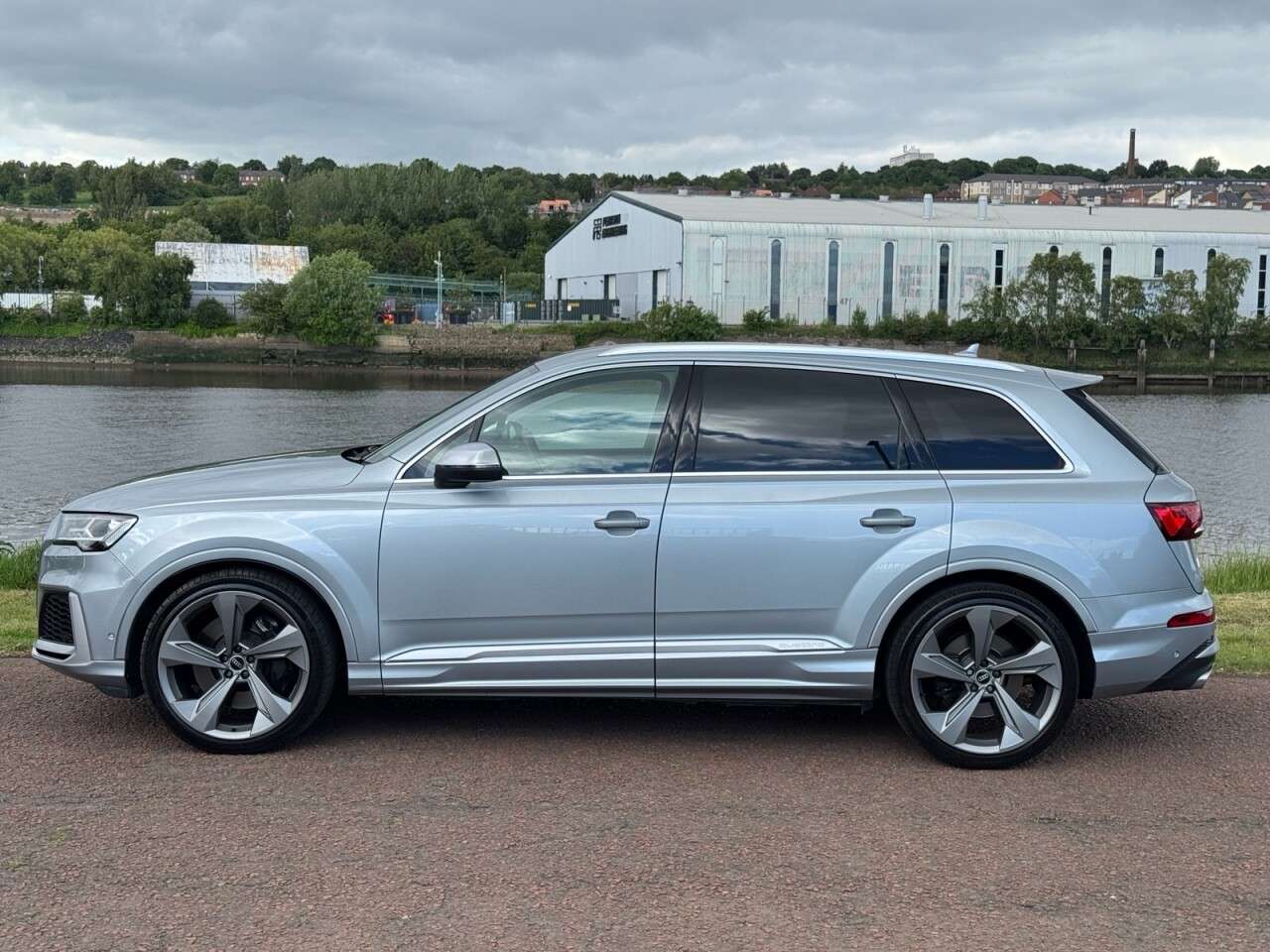 2023 AUDI SQ7 2023 AUDI SQ7