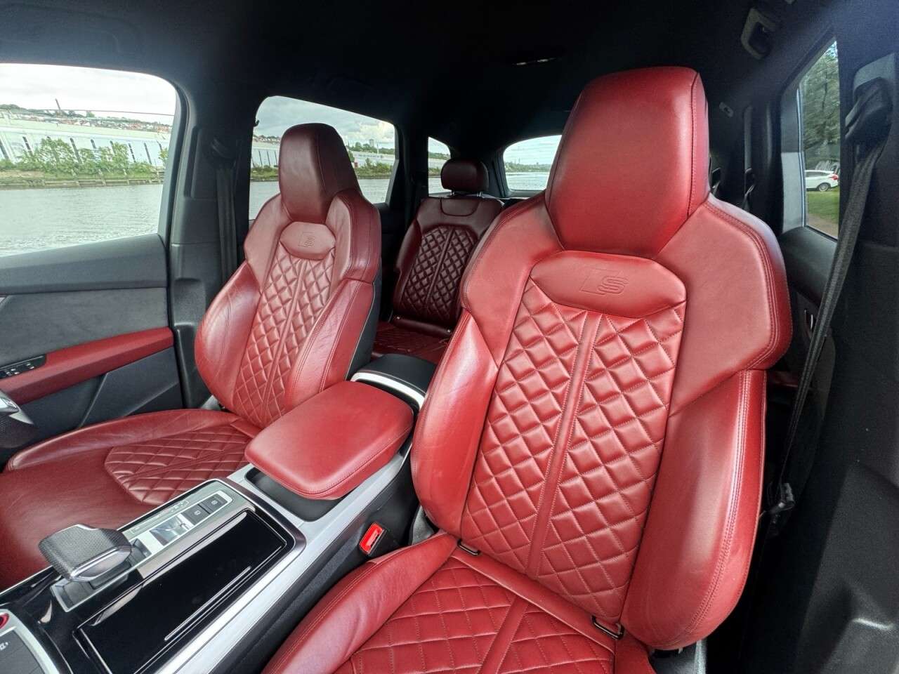 2023 AUDI SQ7 2023 AUDI SQ7