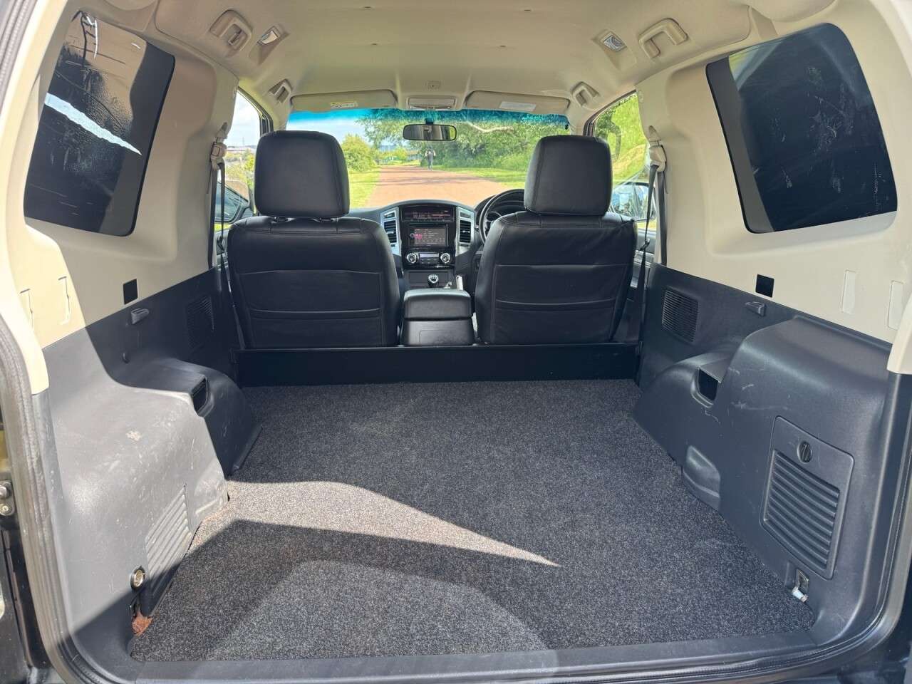 2015 MITSUBISHI SHOGUN 2015 MITSUBISHI SHOGUN