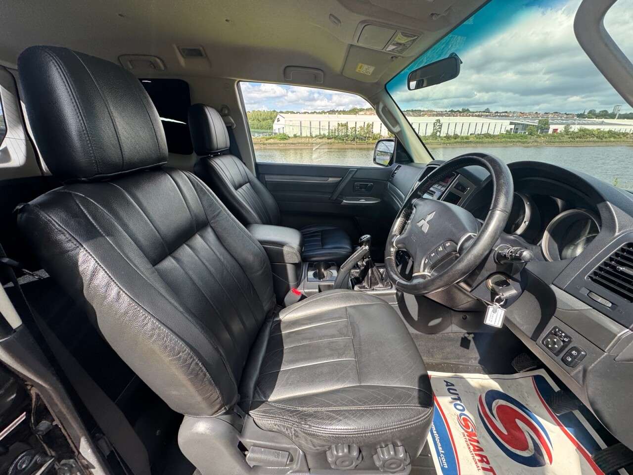 2015 MITSUBISHI SHOGUN 2015 MITSUBISHI SHOGUN
