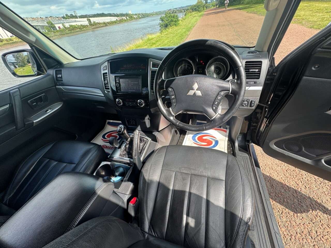 2015 MITSUBISHI SHOGUN 2015 MITSUBISHI SHOGUN