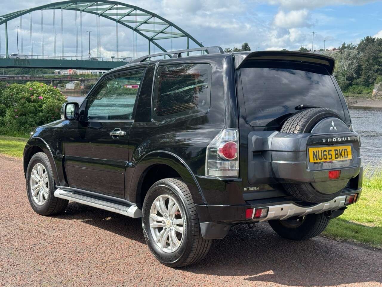 2015 MITSUBISHI SHOGUN 2015 MITSUBISHI SHOGUN