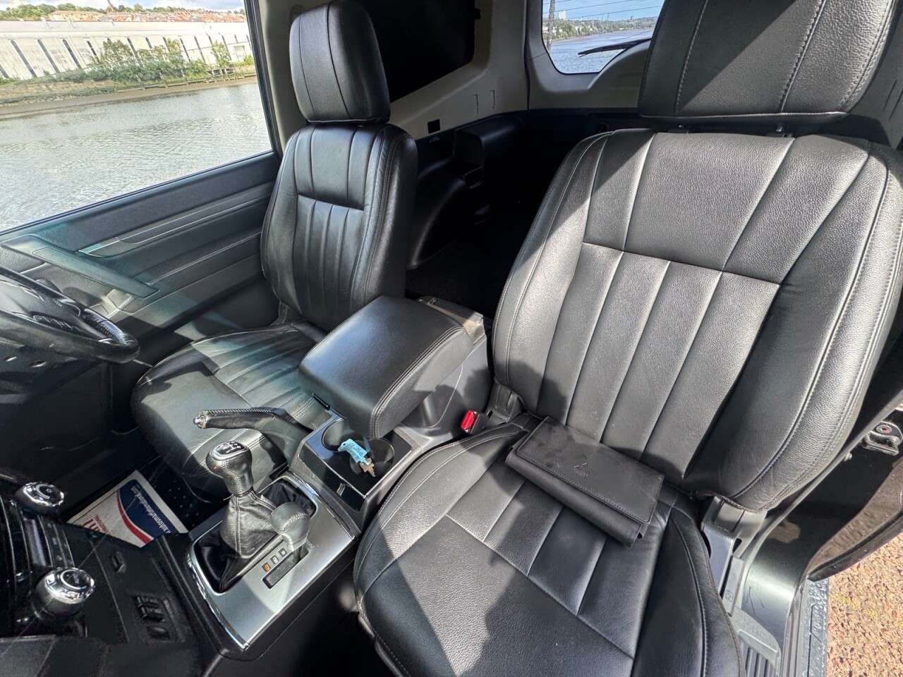2015 MITSUBISHI SHOGUN 2015 MITSUBISHI SHOGUN