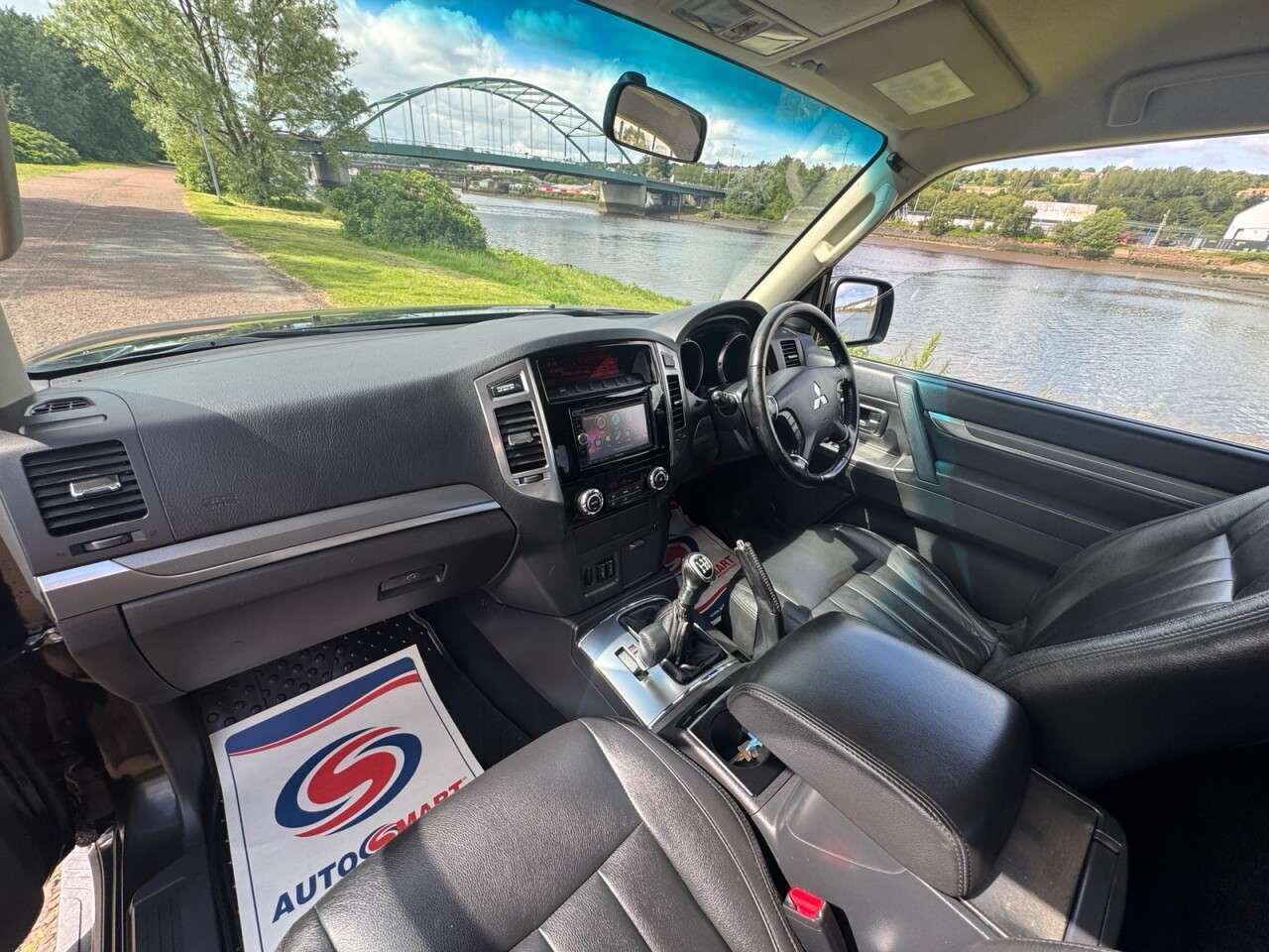 2015 MITSUBISHI SHOGUN 2015 MITSUBISHI SHOGUN