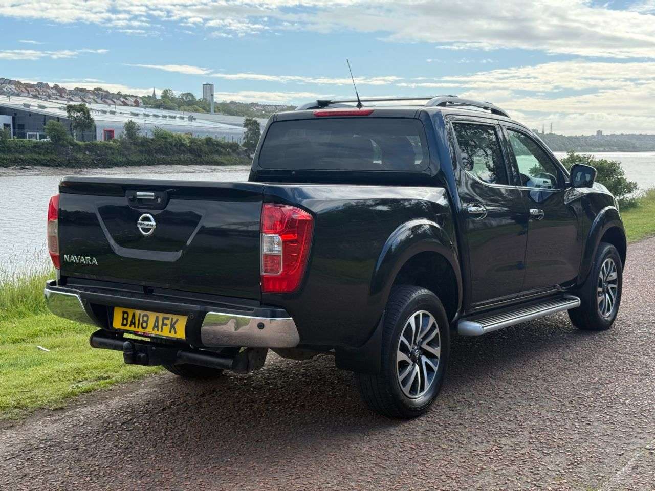 A 2018 NISSAN NAVARA 2.3 dCi Tekna Pickup Double Cab 4dr Diesel Auto 4WD Euro 6 (190 ps) FULL LE A 2018 NISSAN NAVARA 2.3 dCi Tekna Pickup Double Cab 4dr Diesel Auto 4WD Euro 6 (190 ps) FULL LE