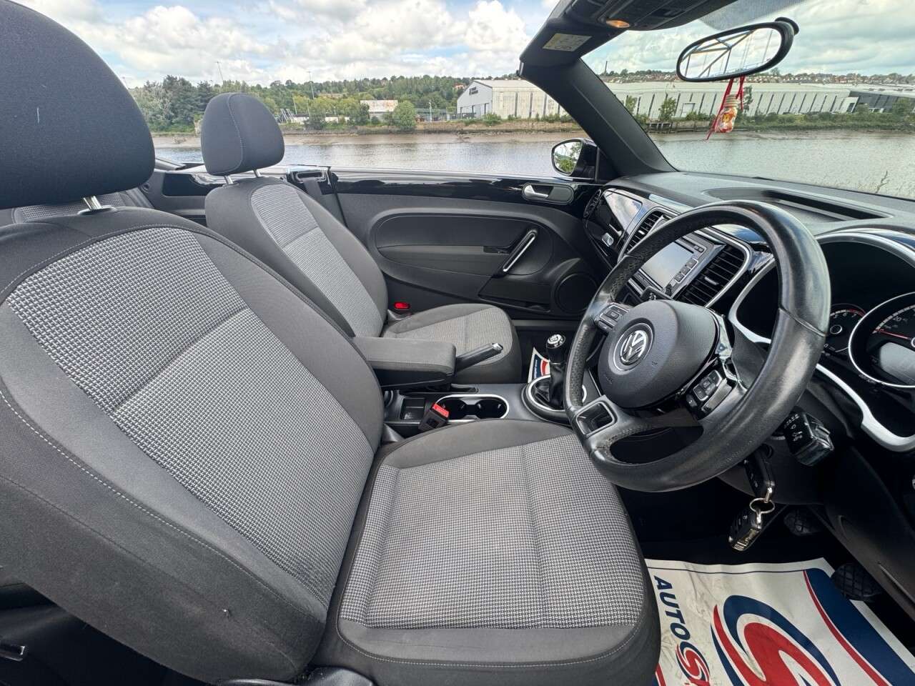 2014 VOLKSWAGEN BEETLE 2014 VOLKSWAGEN BEETLE