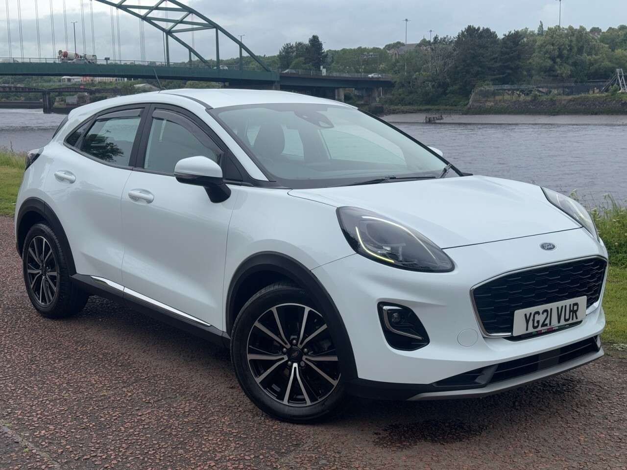 A 2021 FORD PUMA 1.0T EcoBoost MHEV Titanium SUV 5dr Petrol Manual Euro 6 (s/s) (125 ps) DIA A 2021 FORD PUMA 1.0T EcoBoost MHEV Titanium SUV 5dr Petrol Manual Euro 6 (s/s) (125 ps) DIA