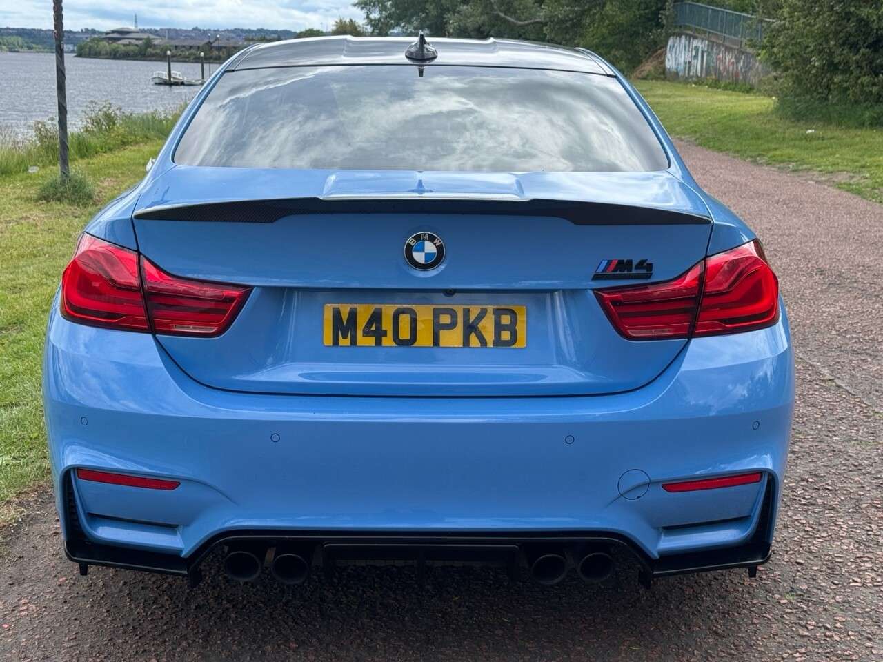 2017 BMW M4 2017 BMW M4