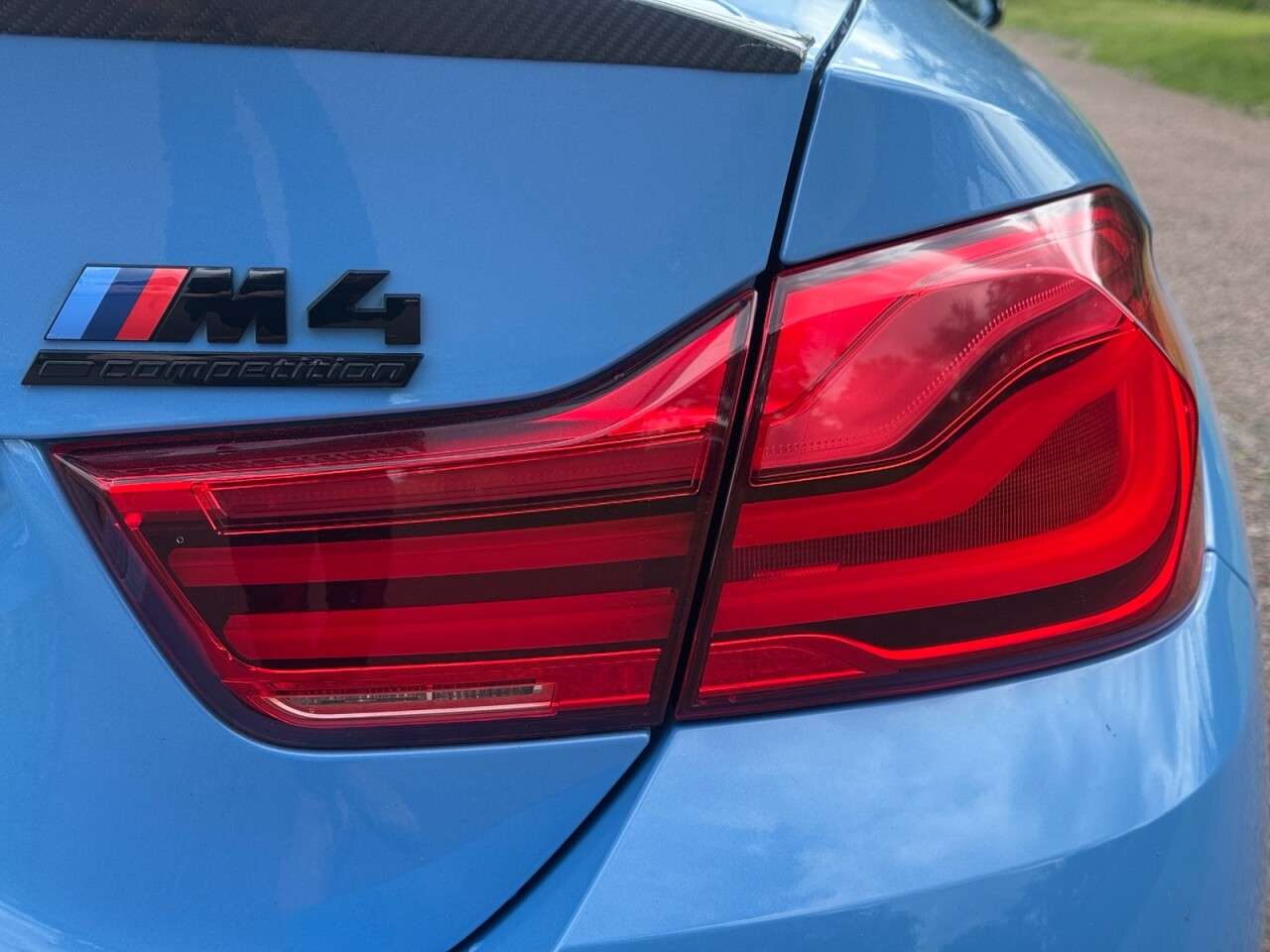 2017 BMW M4 2017 BMW M4