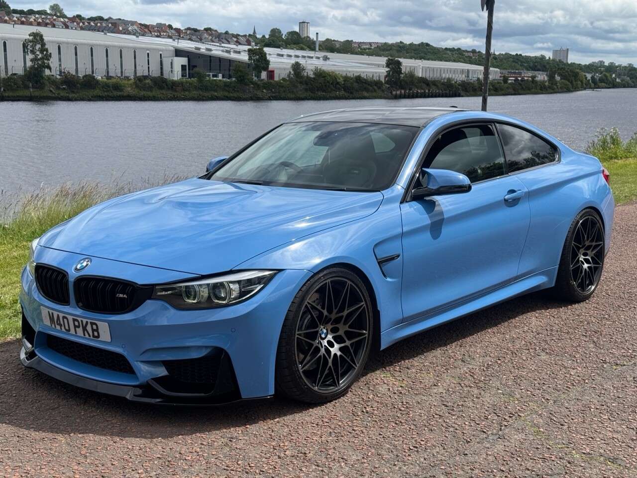 2017 BMW M4 2017 BMW M4