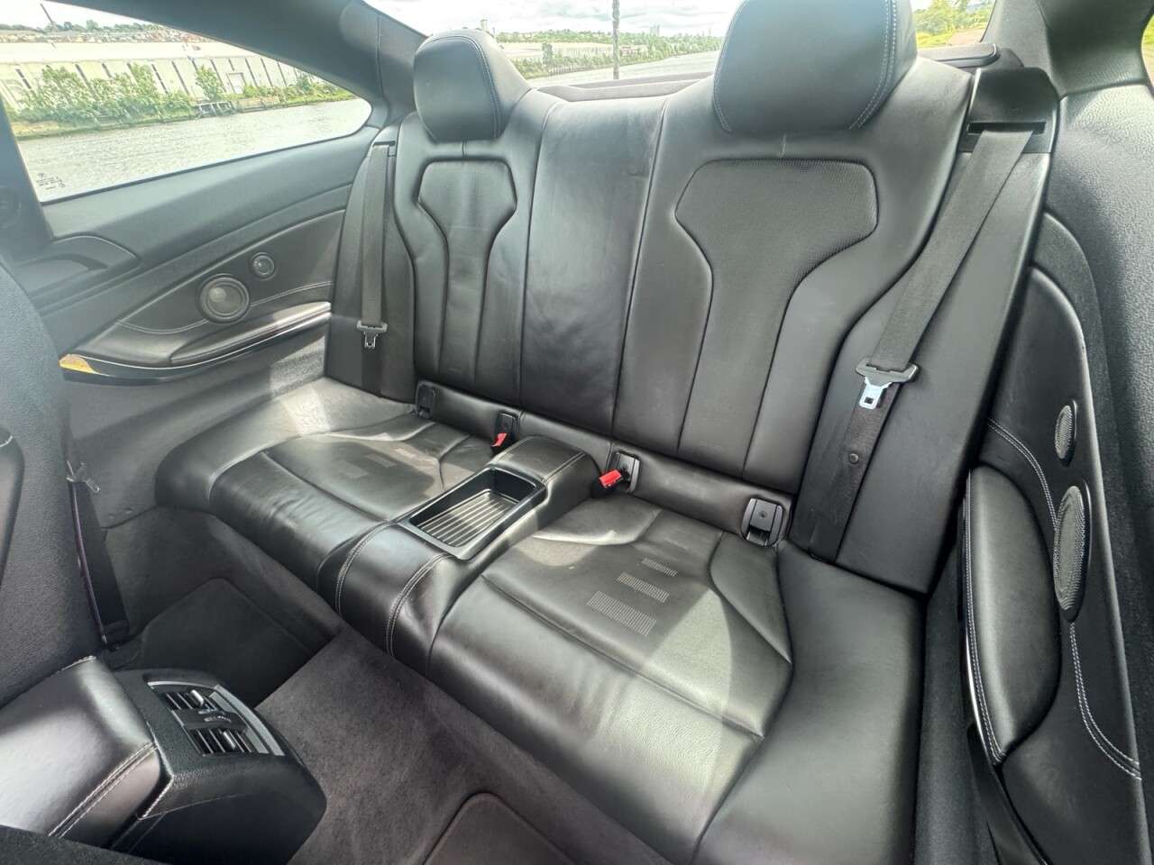 2017 BMW M4 2017 BMW M4