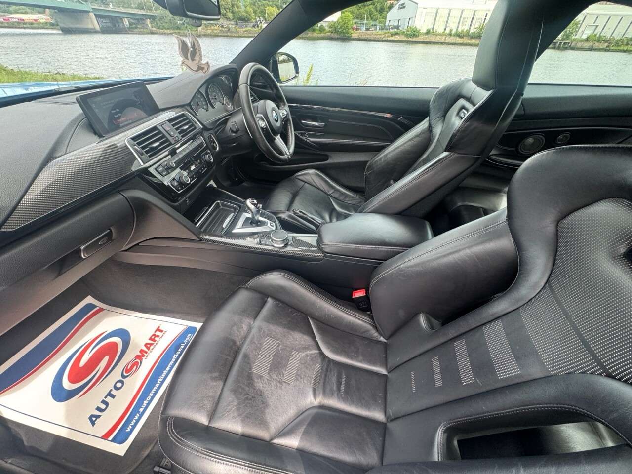 2017 BMW M4 2017 BMW M4