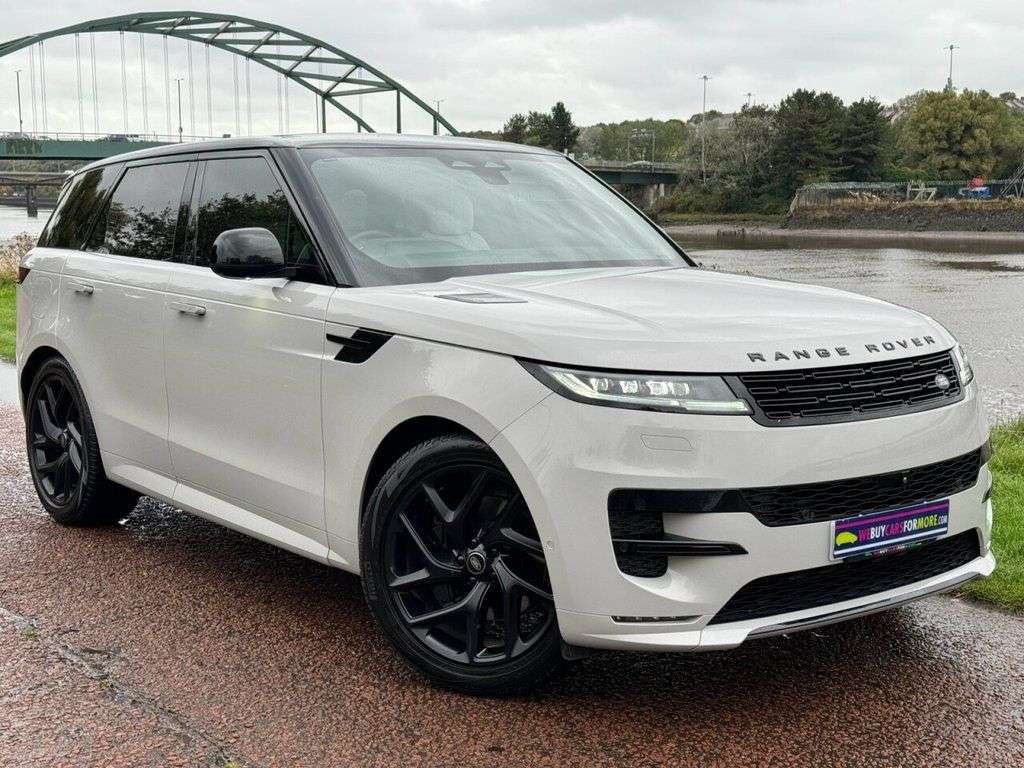 A 2023 LAND ROVER RANGE ROVER SPORT 3.0 D300 MHEV Dynamic SE SUV 5dr Diesel Auto 4WD Euro 6 (s/s) (300 ps) **FU A 2023 LAND ROVER RANGE ROVER SPORT 3.0 D300 MHEV Dynamic SE SUV 5dr Diesel Auto 4WD Euro 6 (s/s) (300 ps) **FU