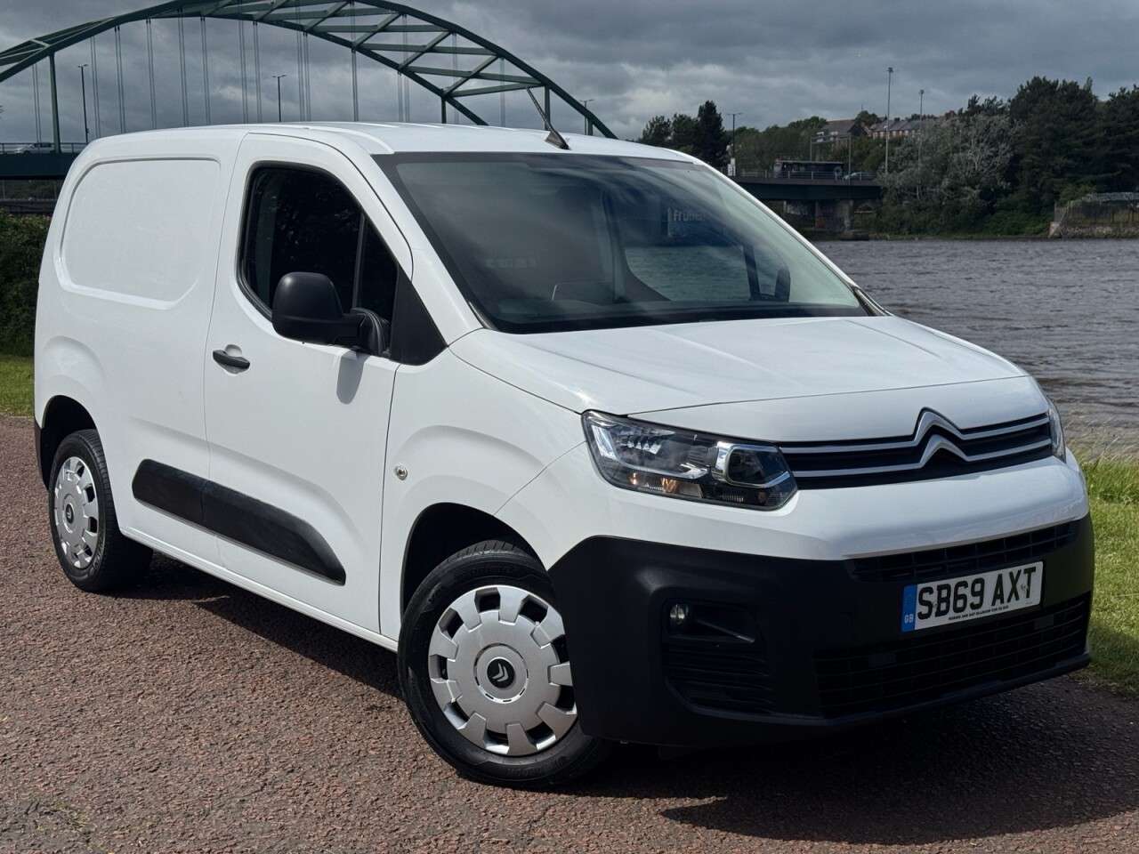 A 2020 CITROEN BERLINGO 1.5 BlueHDi 1000 Enterprise M Panel Van 5dr Diesel Manual SWB Euro 6 (s/s) A 2020 CITROEN BERLINGO 1.5 BlueHDi 1000 Enterprise M Panel Van 5dr Diesel Manual SWB Euro 6 (s/s)