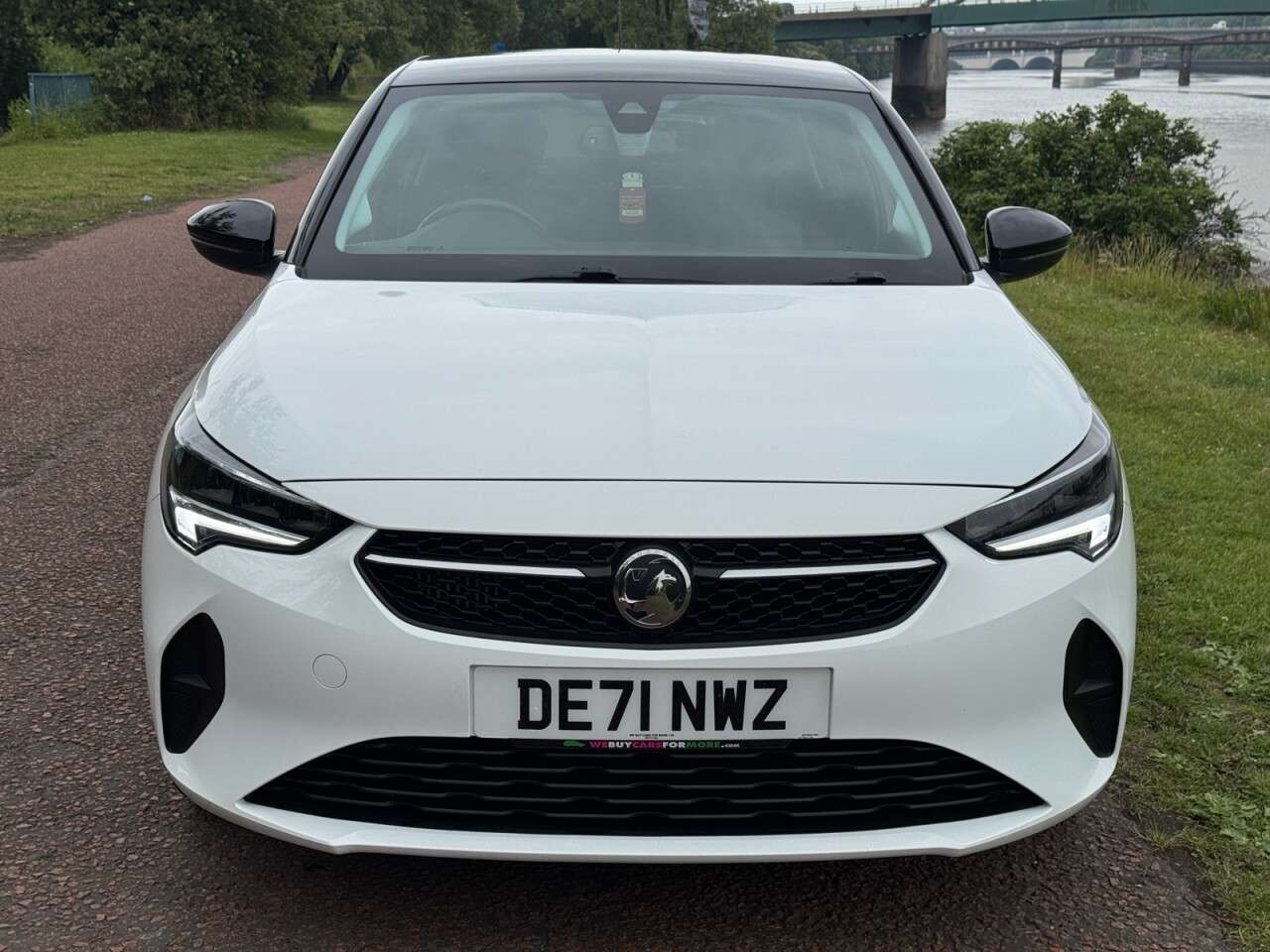 A 2021 VAUXHALL CORSA 1.2 Turbo Griffin Hatchback 5dr Petrol Manual Euro 6 (s/s) (100 ps) **LOW M A 2021 VAUXHALL CORSA 1.2 Turbo Griffin Hatchback 5dr Petrol Manual Euro 6 (s/s) (100 ps) **LOW M