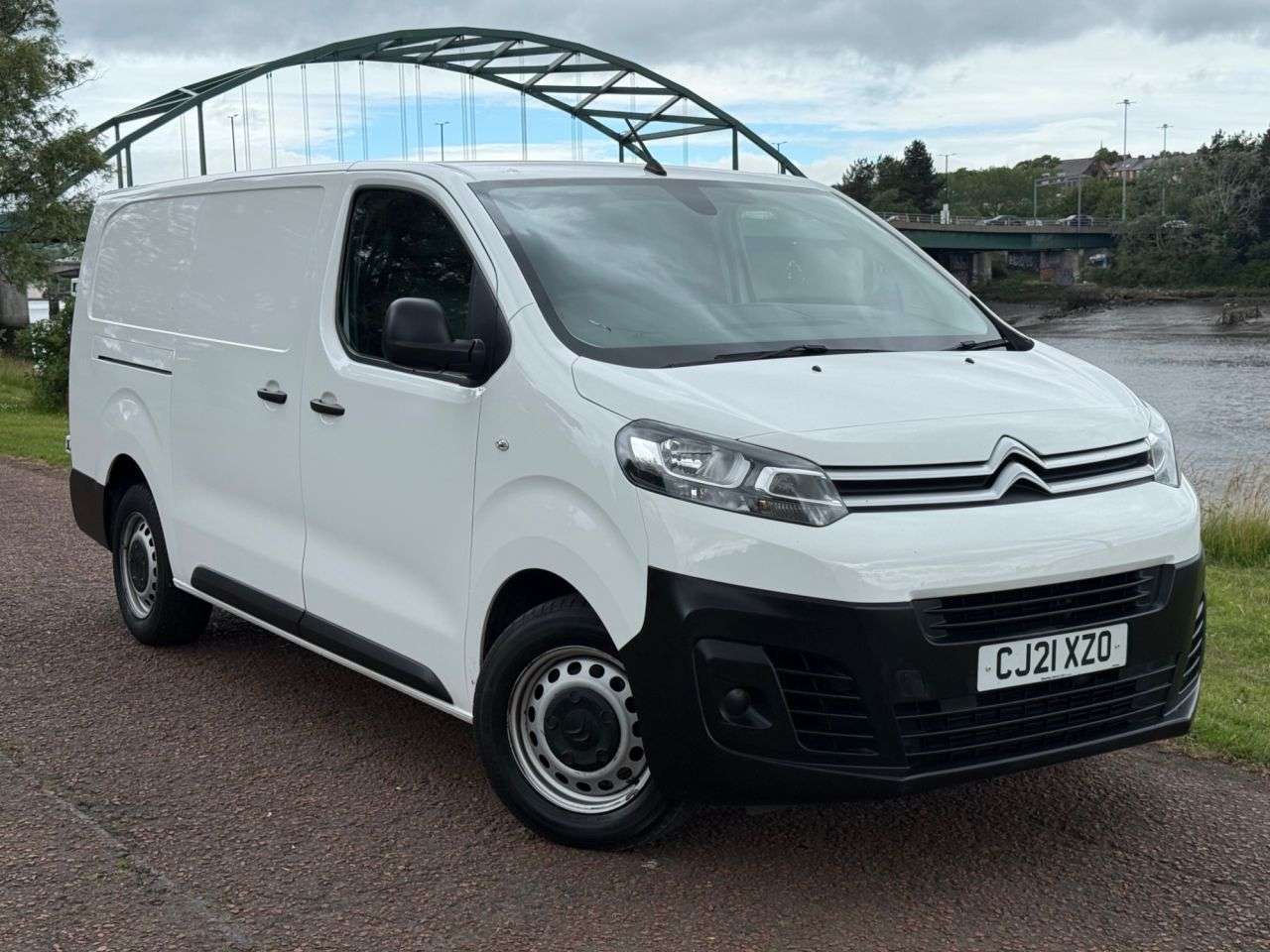 A 2021 CITROEN DISPATCH 1.5 BlueHDi 1200 Enterprise XL Panel Van 6dr Diesel Manual FWD 3 Euro 6 (s/ A 2021 CITROEN DISPATCH 1.5 BlueHDi 1200 Enterprise XL Panel Van 6dr Diesel Manual FWD 3 Euro 6 (s/