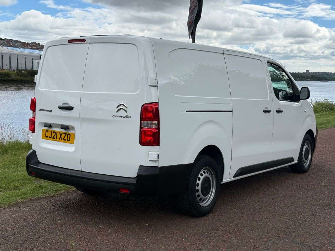 A 2021 CITROEN DISPATCH 1.5 BlueHDi 1200 Enterprise XL Panel Van 6dr Diesel Manual FWD 3 Euro 6 (s/ A 2021 CITROEN DISPATCH 1.5 BlueHDi 1200 Enterprise XL Panel Van 6dr Diesel Manual FWD 3 Euro 6 (s/