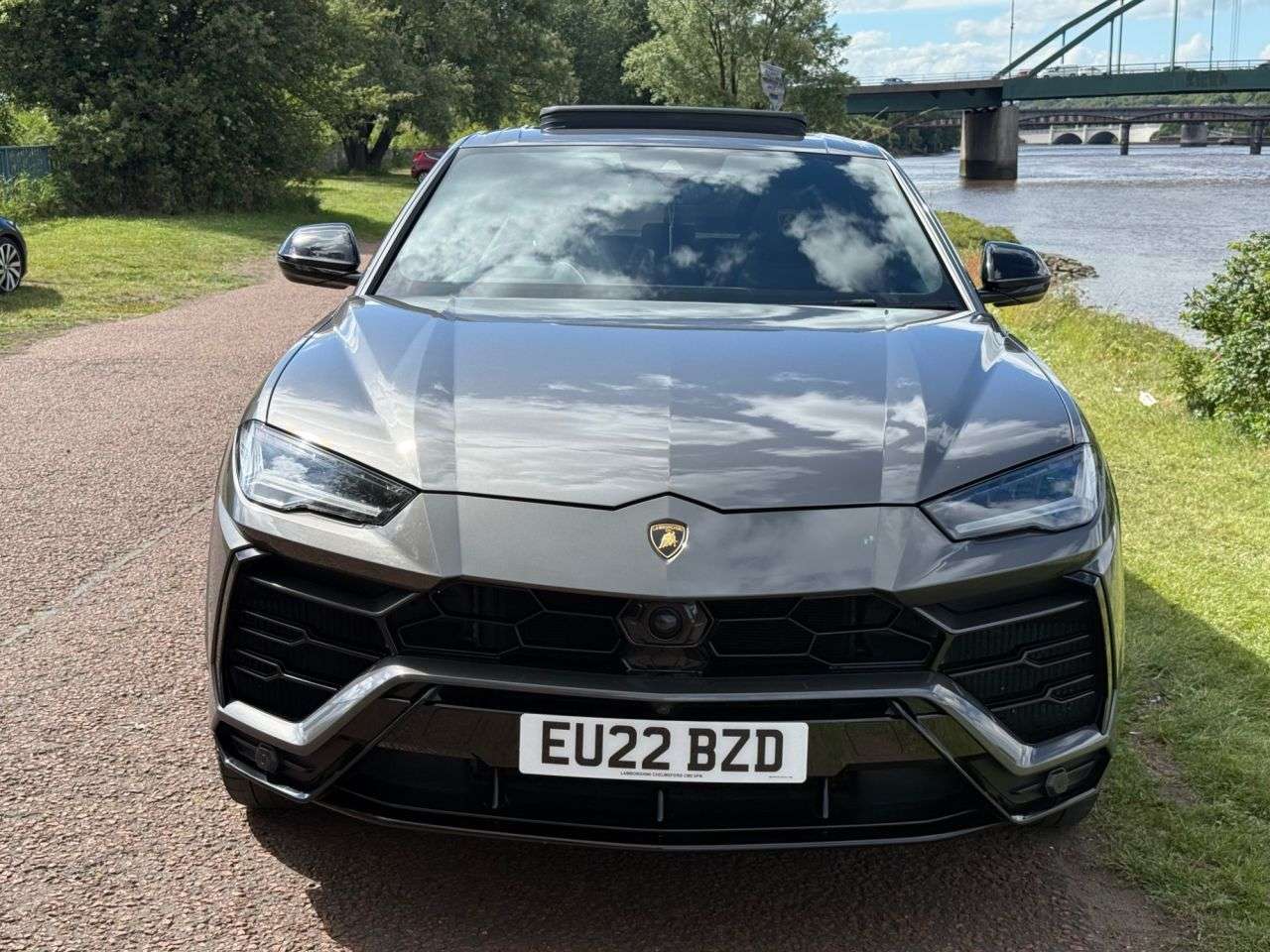 A 2022 LAMBORGHINI URUS 4.0T FSI V8 5dr Auto **B&O SOUND SYSTEM** A 2022 LAMBORGHINI URUS 4.0T FSI V8 5dr Auto **B&O SOUND SYSTEM**