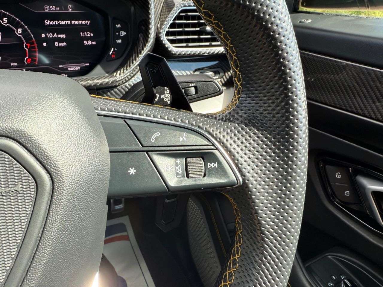 2022 LAMBORGHINI URUS 2022 LAMBORGHINI URUS