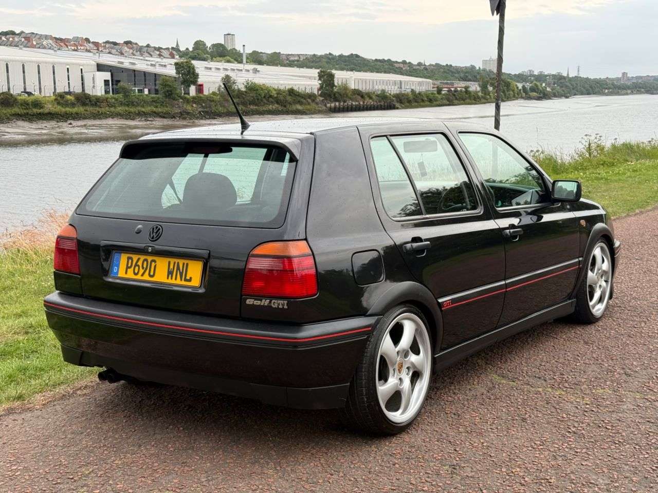 A 1996 VOLKSWAGEN GOLF 2.0 8V GTI **PORSCHE CARRERA ALLOYS** A 1996 VOLKSWAGEN GOLF 2.0 8V GTI **PORSCHE CARRERA ALLOYS**