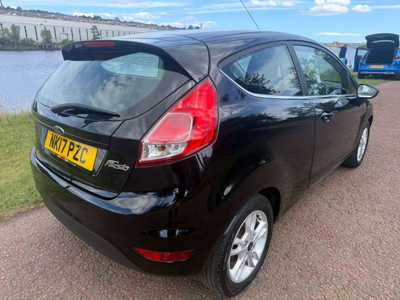A 2017 FORD FIESTA 1.25 Zetec Hatchback 3dr Petrol Manual Euro 6 (82 ps) **BLUETOOTH** A 2017 FORD FIESTA 1.25 Zetec Hatchback 3dr Petrol Manual Euro 6 (82 ps) **BLUETOOTH**
