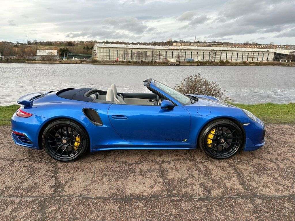 A 2018 PORSCHE 911 3.8T 991 Turbo S Convertible 2dr Petrol PDK 4WD Euro 6 (s/s) (580 ps) **FUL A 2018 PORSCHE 911 3.8T 991 Turbo S Convertible 2dr Petrol PDK 4WD Euro 6 (s/s) (580 ps) **FUL