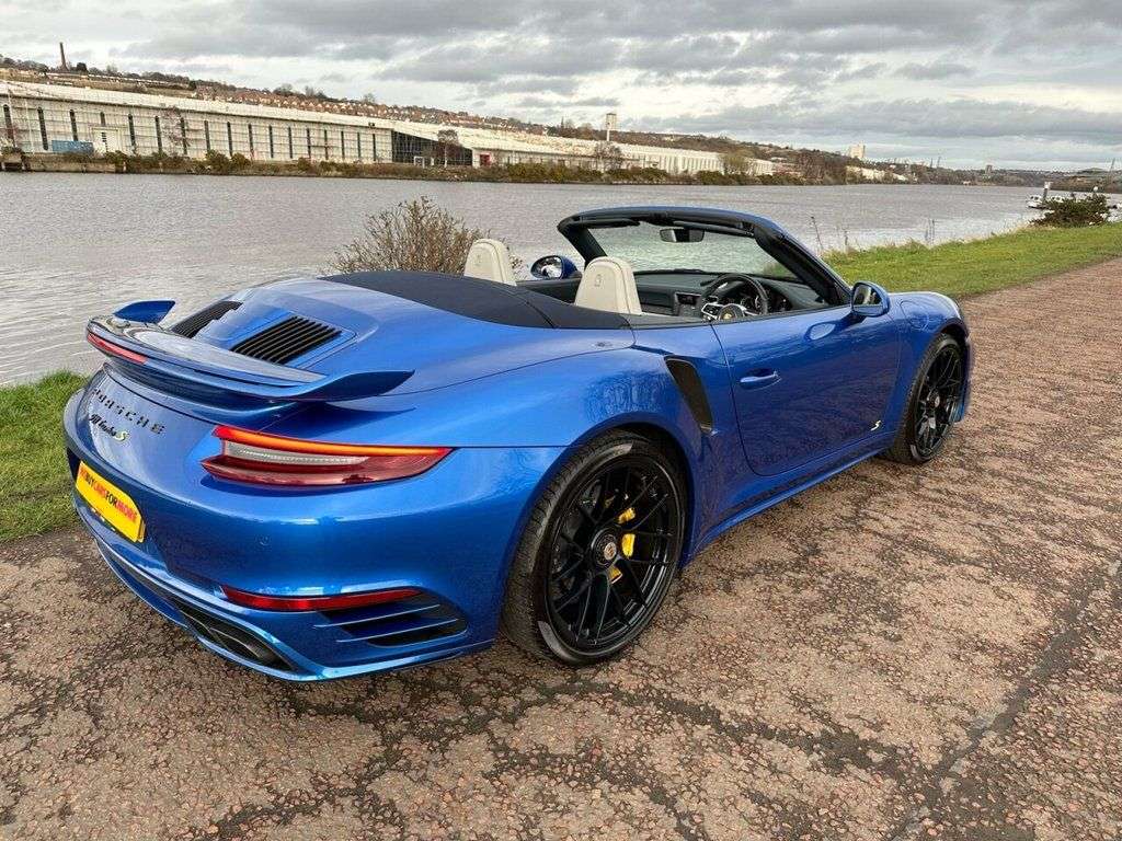A 2018 PORSCHE 911 3.8T 991 Turbo S Convertible 2dr Petrol PDK 4WD Euro 6 (s/s) (580 ps) **FUL A 2018 PORSCHE 911 3.8T 991 Turbo S Convertible 2dr Petrol PDK 4WD Euro 6 (s/s) (580 ps) **FUL