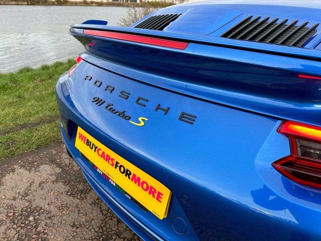 2018 PORSCHE 911 2018 PORSCHE 911