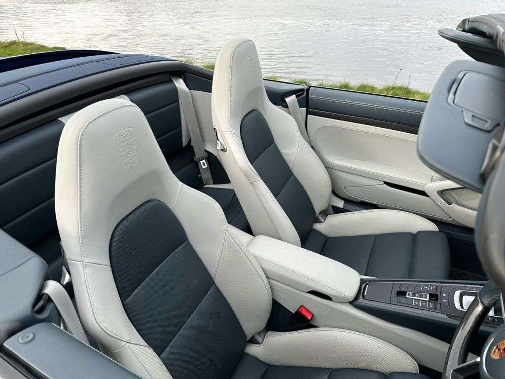 2018 PORSCHE 911 2018 PORSCHE 911