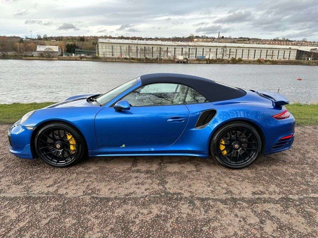 2018 PORSCHE 911 2018 PORSCHE 911