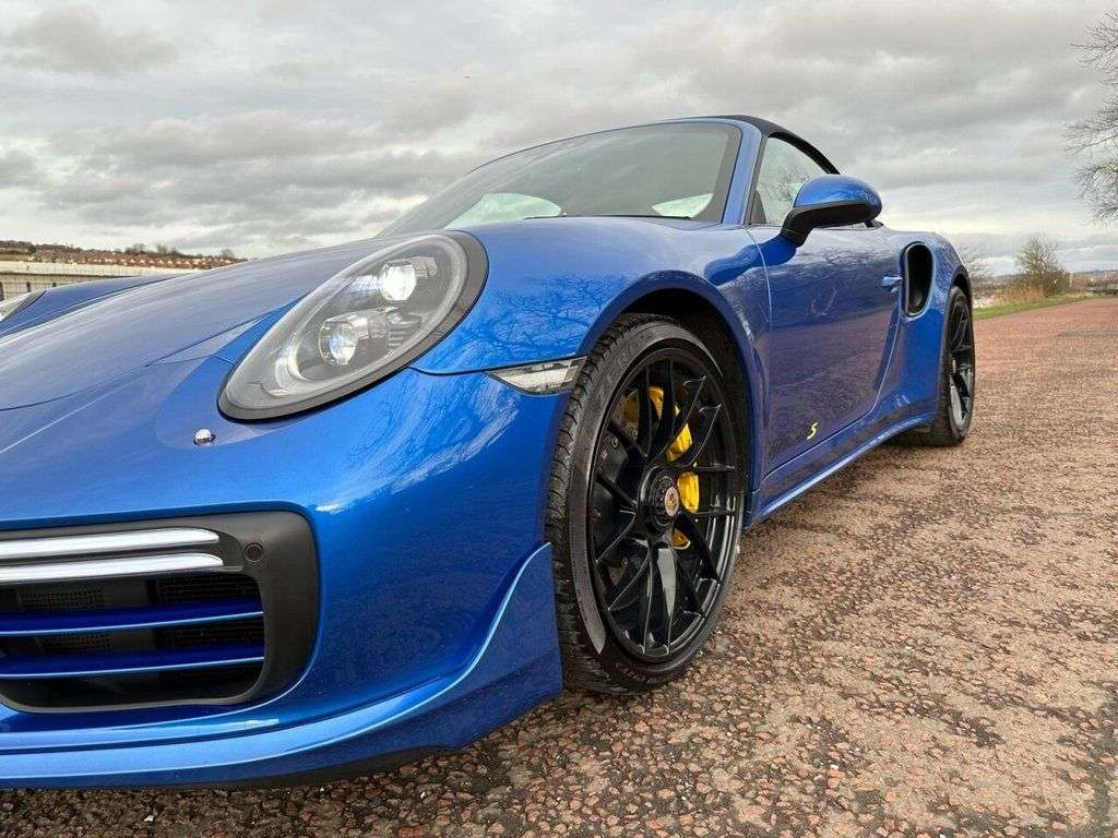 2018 PORSCHE 911 2018 PORSCHE 911