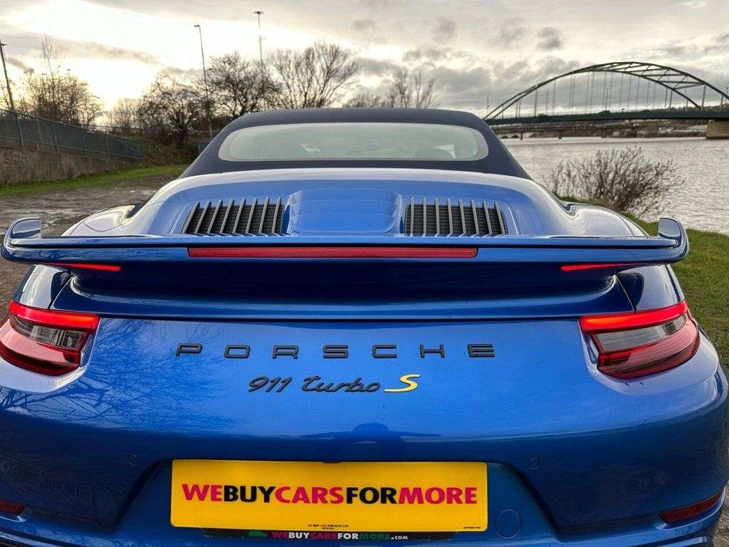2018 PORSCHE 911 2018 PORSCHE 911