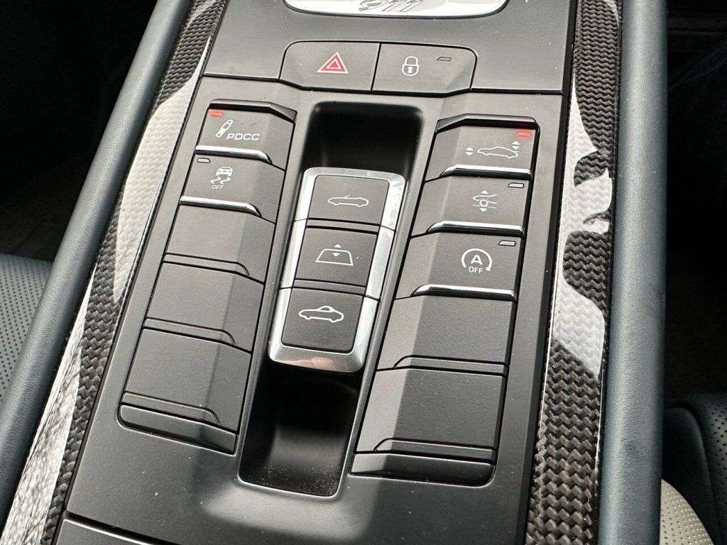 2018 PORSCHE 911 2018 PORSCHE 911